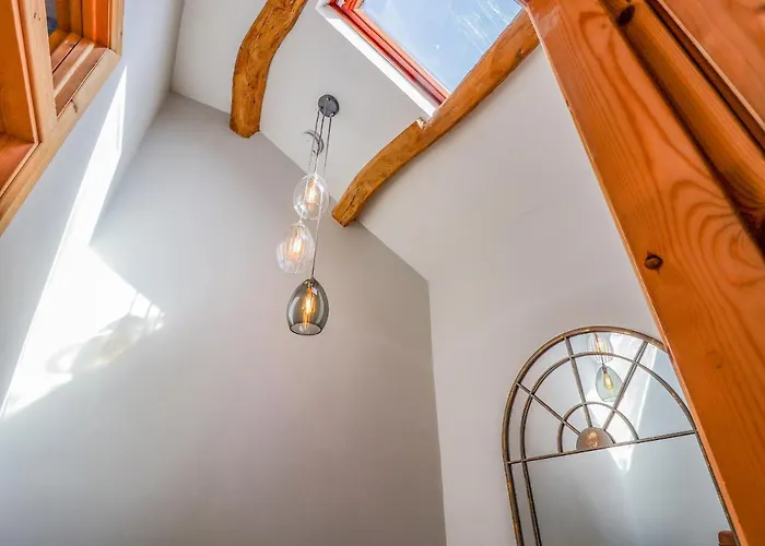 1 Walkers Barn * 塞特尔